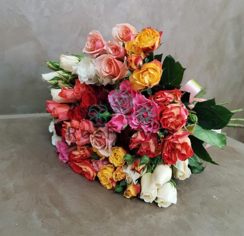 Букет цветов из: Розы в Александровское Томской области