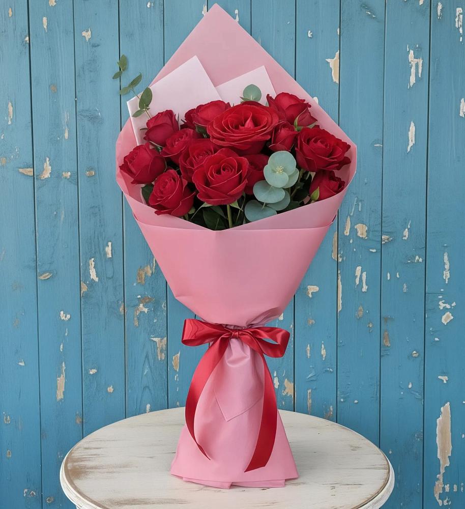 Букет цветов из: Розы в Александровское Томской области