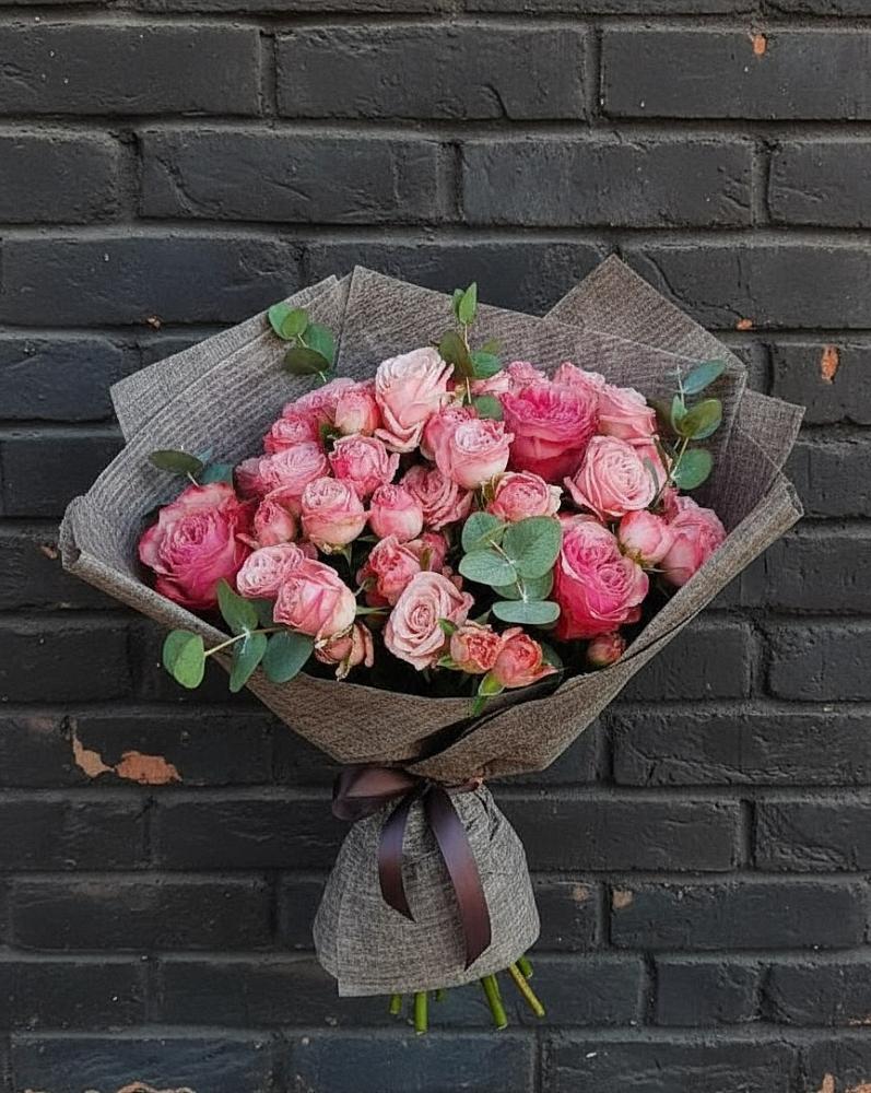 Букет цветов из: Розы в Александровское Томской области