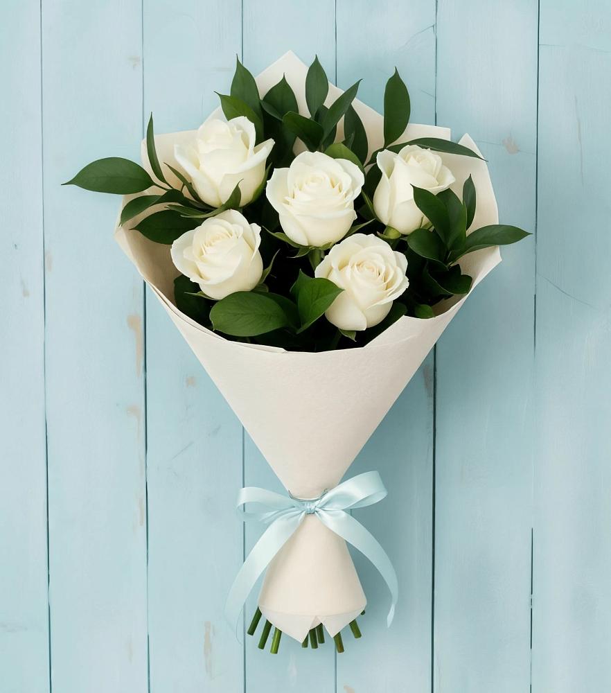 Букет цветов из: Розы в Александровское Томской области