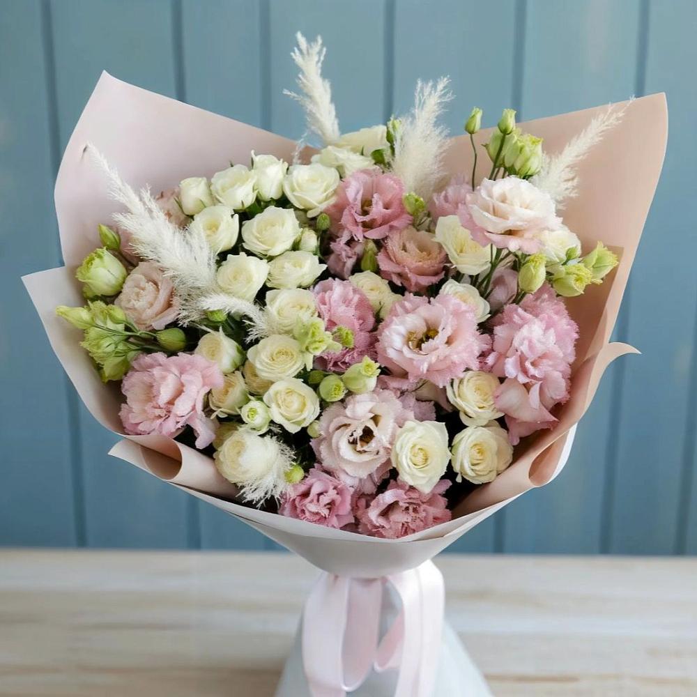 Букет цветов из: Альстромерии и Розы в Александровское Томской области