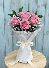 Букет цветов из:  Розы в Александровское Томской области
