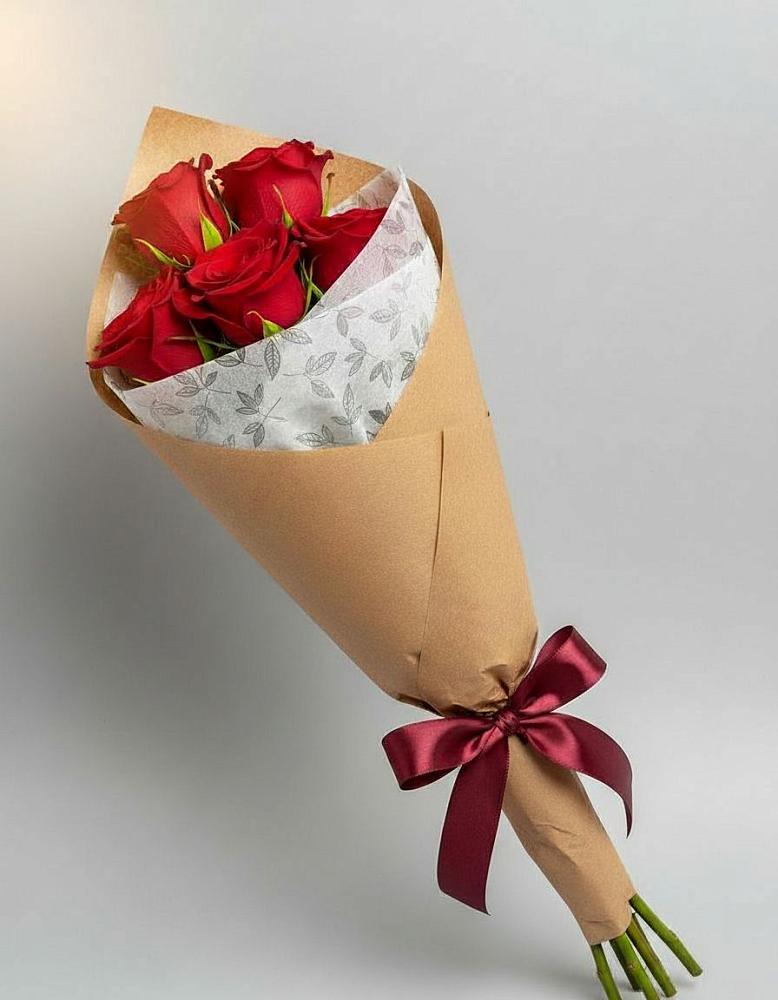 Букет цветов из: Розы в Александровское Томской области