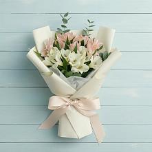 Букет цветов из:  Альстромерии #REPLACE_PRED# Александровское Томской области