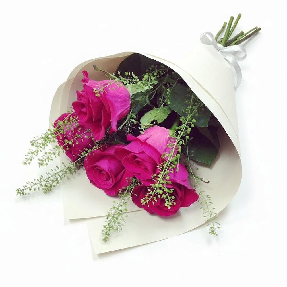 Букет цветов из: Розы в Александровское Томской области