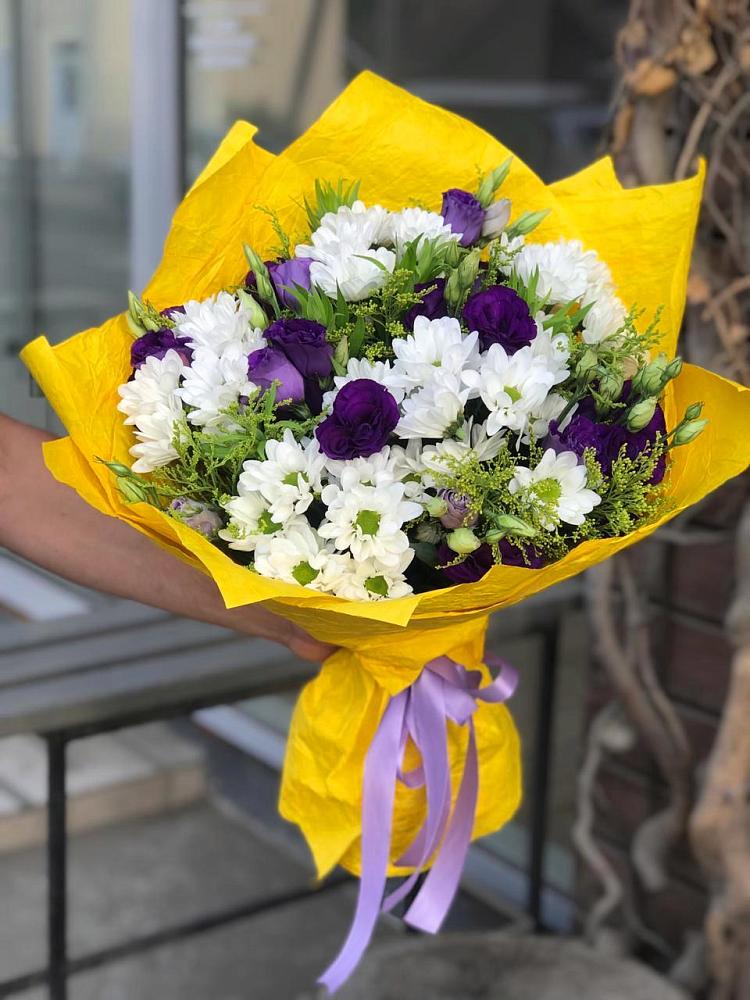 Букет цветов из: Ирисы, Хризантемы и Ромашки в Александровское Томской области