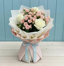 Букет цветов из:  Розы в Александровское Томской области