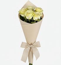 Букет цветов из:  Розы в Александровское Томской области