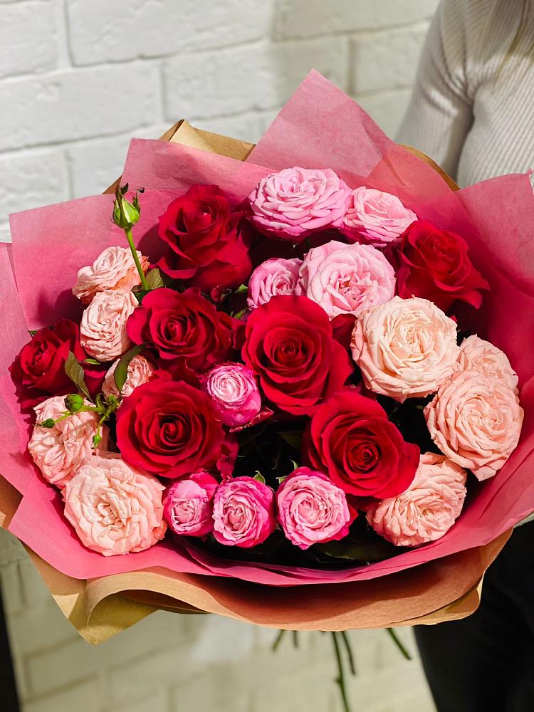 Букет цветов из: Розы в Александровское Томской области