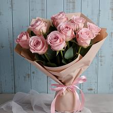 Букет цветов из:  Розы в Александровское Томской области