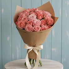Букет цветов из:  Розы в Александровское Томской области