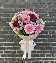 Букет цветов из:  Герберы и Хризантемы в Александровское Томской области