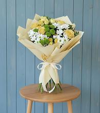 Букет цветов из:  Хризантемы и Розы в Александровское Томской области